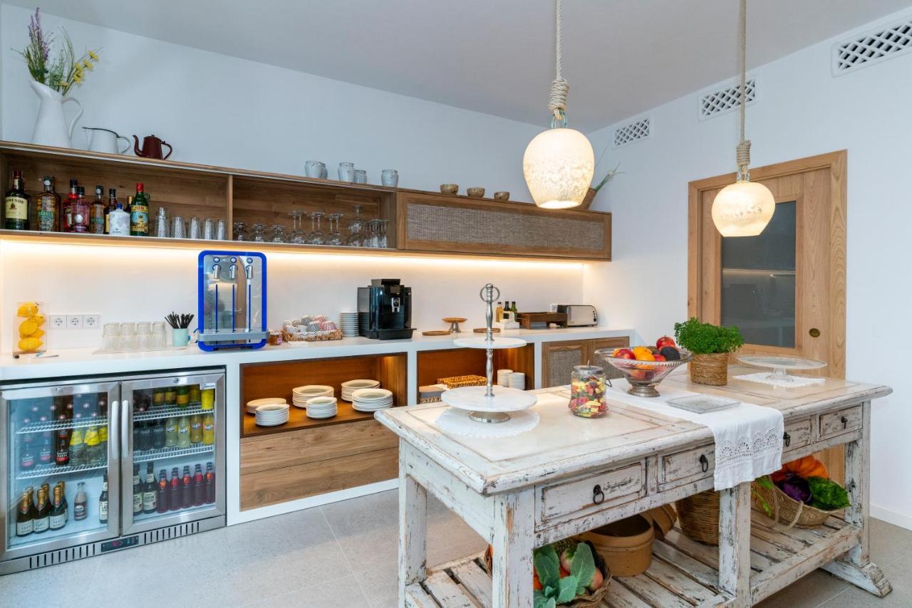 Hotel S'Antiga Adults Only Es Mercadal Exteriör bild