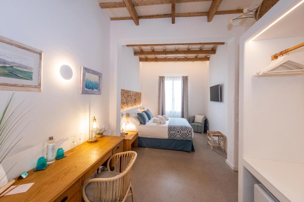 Hotel S'Antiga Adults Only Es Mercadal Exteriör bild