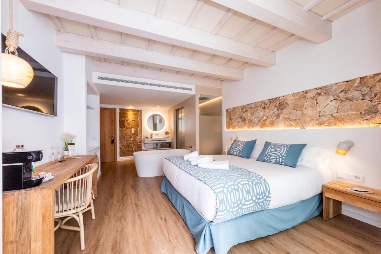 Hotel S'Antiga Adults Only Es Mercadal Exteriör bild