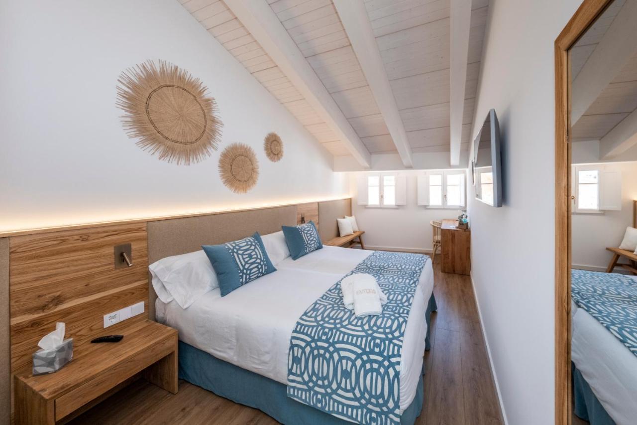 Hotel S'Antiga Adults Only Es Mercadal Exteriör bild