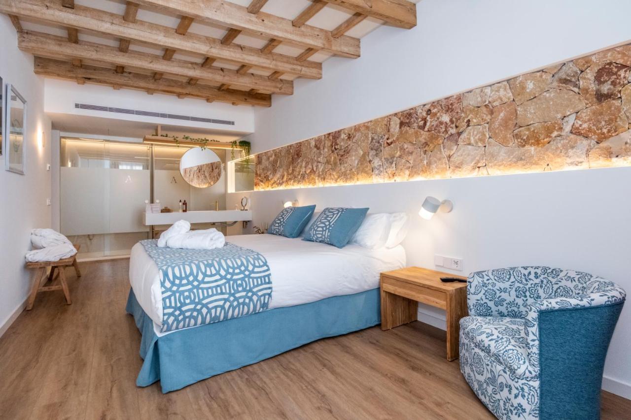 Hotel S'Antiga Adults Only Es Mercadal Exteriör bild